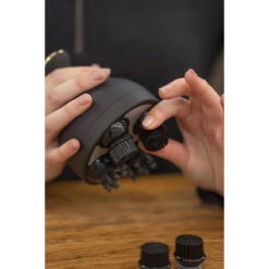 Massageborstel Imperial Riding IRHVolta Zwart -Paard Verzorging massageborstel imperial riding irhvolta zwart 1500x1500 182394