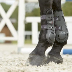 Peesbeschermers LeMieux Impact Zwart -Paard Verzorging peesbeschermers lemieux impact zwart 1500x1500 116660